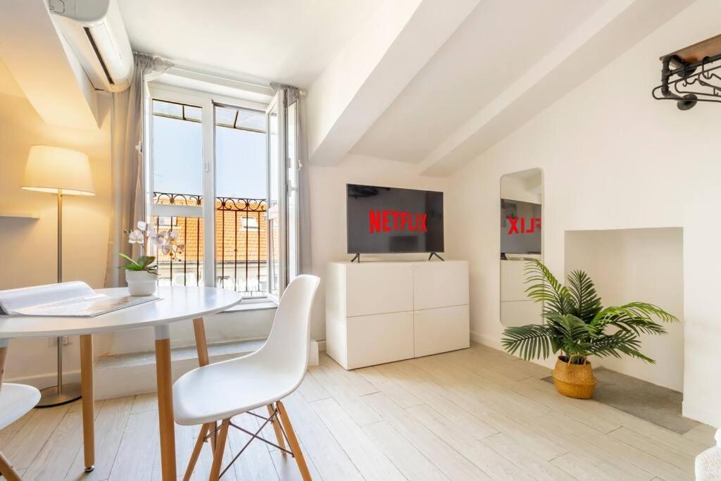 Centro Deluxe Suite Con Wi-Fi E Netflix Torino Eksteriør bilde