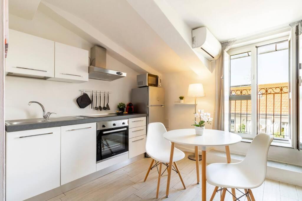 Centro Deluxe Suite Con Wi-Fi E Netflix Torino Eksteriør bilde